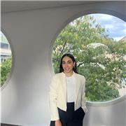 Profesora de español y farsi para extranjeros, independiente de la edad